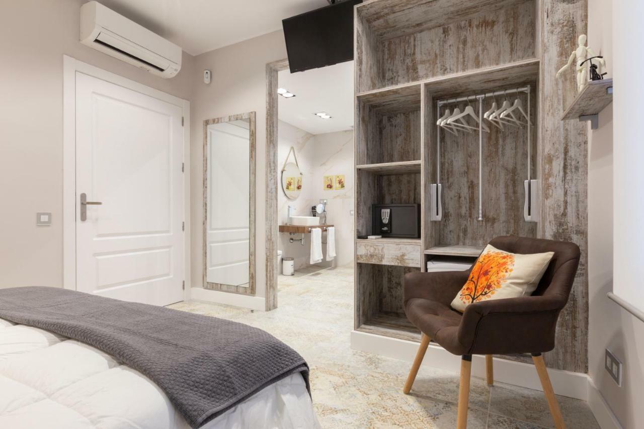 Hotel Urban Sabadell Esterno foto